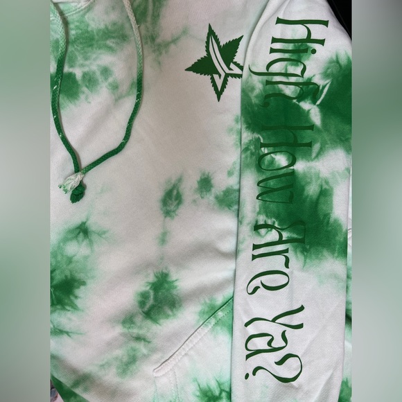🌿 NWOT! Jeffree Star Unisex Tie Dye Pullover Hoodie - Picture 5 of 9